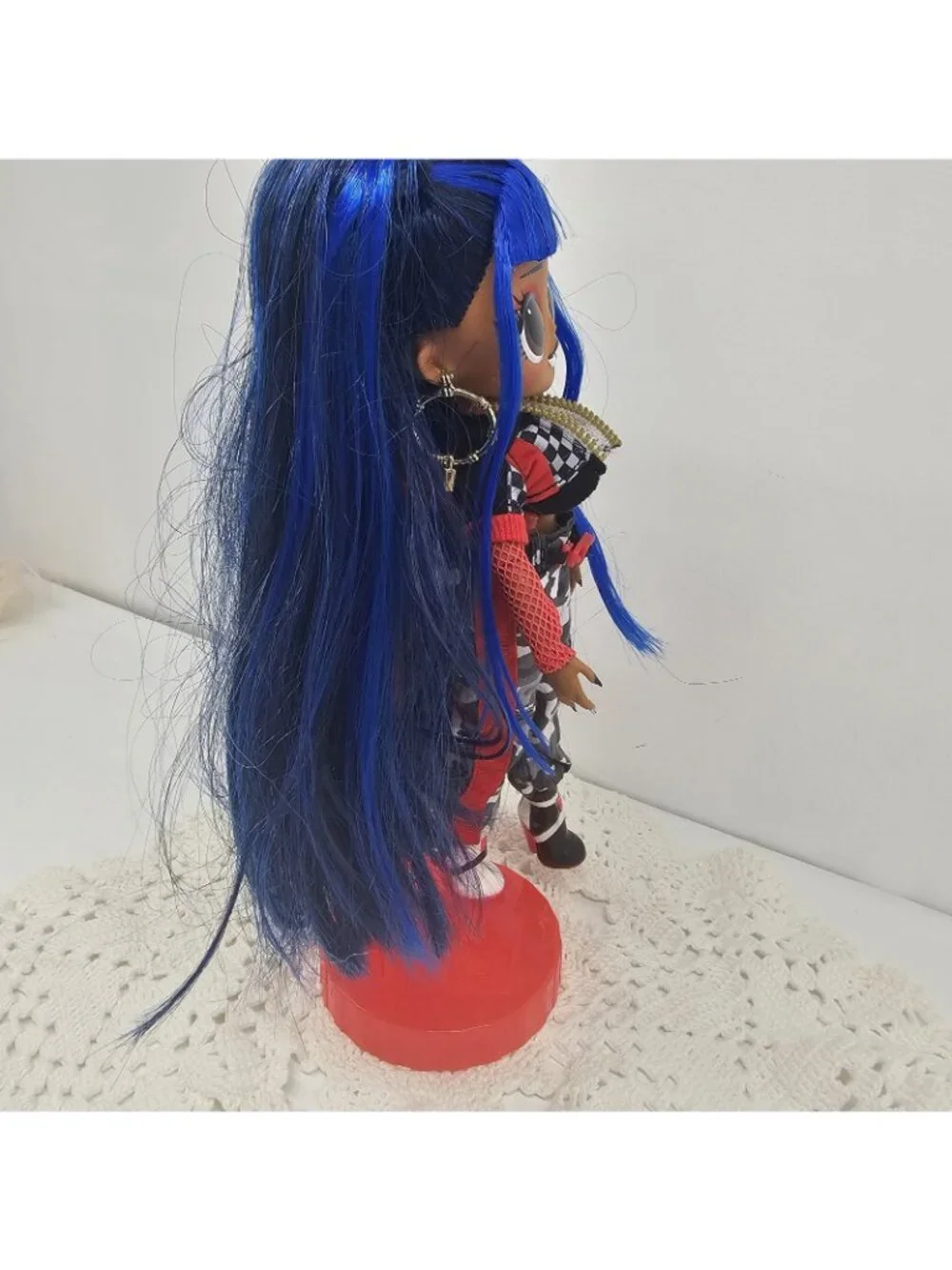LOL Surprise OMG Downtown B.B. Fashion Doll Blue Hair Camo Outfit MGA